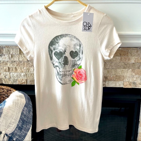 Chaser Tops - NWT Chaser Skull Rose Graphic Tee Shirt Small